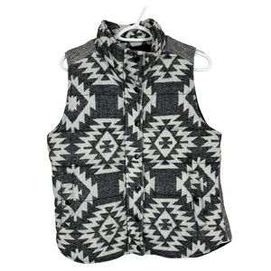 Women’s Skies Are Blue Boho Aztec Print vest Size L